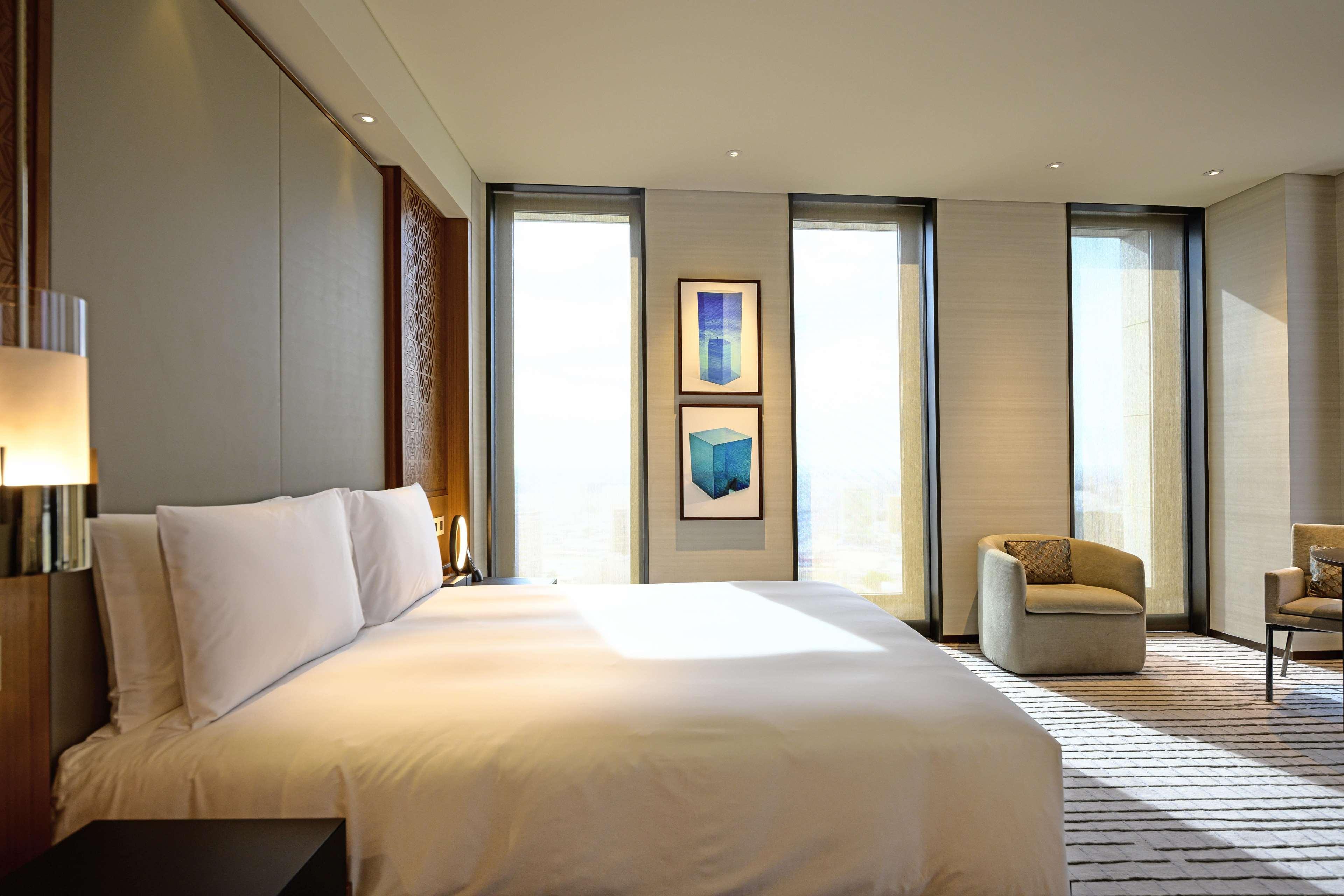 بارك حياة الدوحة المظهر الخارجي الصورة A bedroom at the hotel