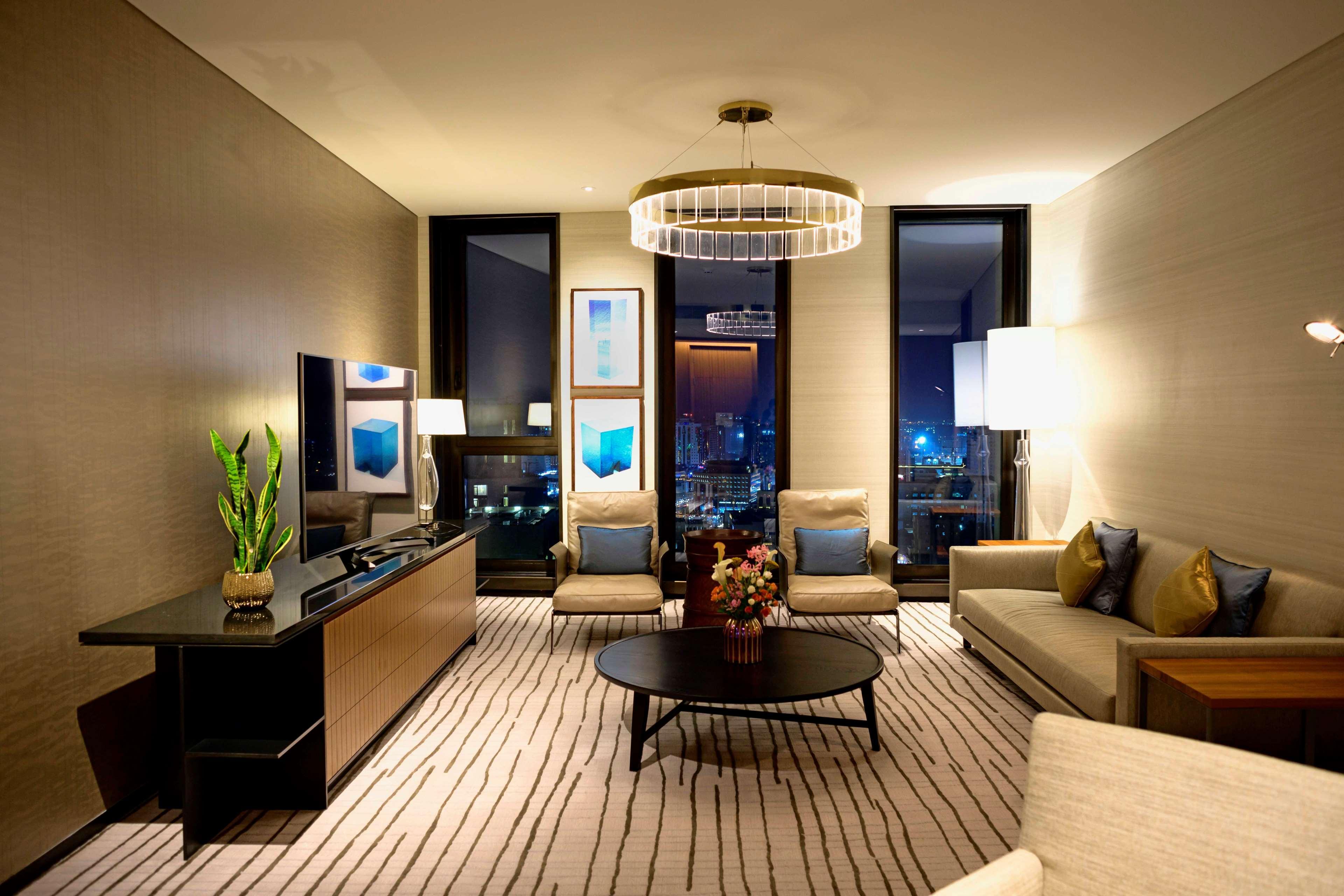 بارك حياة الدوحة المظهر الخارجي الصورة A suite at the hotel
